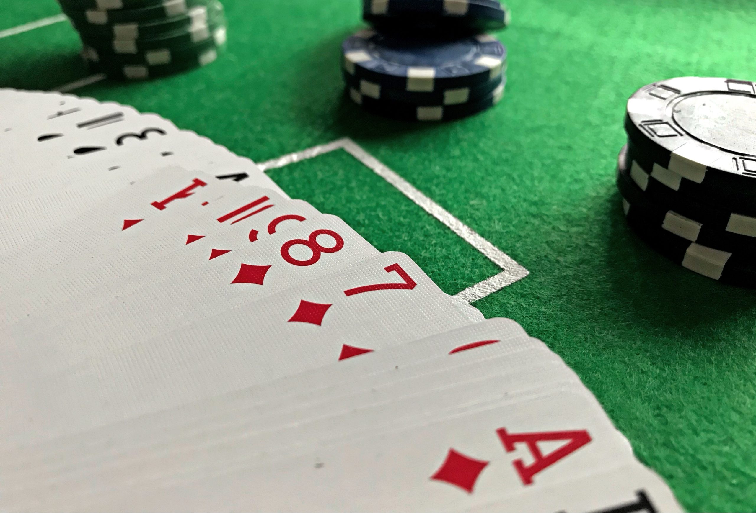 Denken Sie über Poker um echtes Geld nach? 10 Gründe, warum es Zeit ist aufzuhören!
